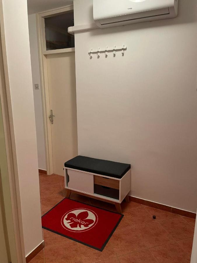 Lolly Apartment Karlovac Esterno foto