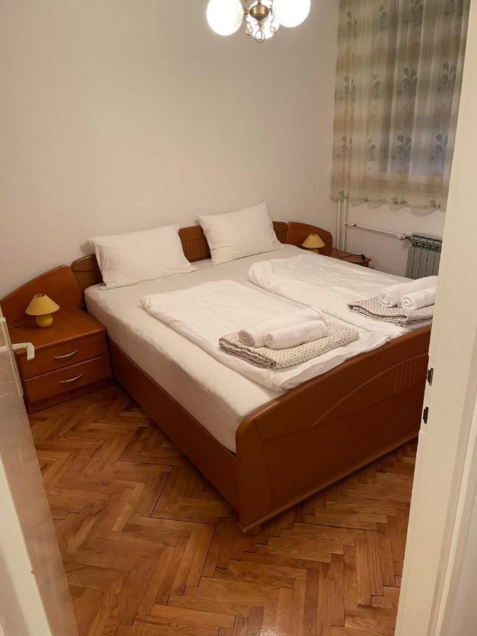 Lolly Apartment Karlovac Esterno foto